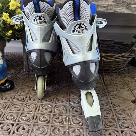 Rollerblade Inline Skates in Gray and Blue. Men’s adult Size 12. Hardly used. - Picture 5 of 9